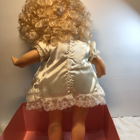 Vintage Satin ‘n Lace 18” Doll Eugene Doll Co. 1991 - Picture 6 of 12
